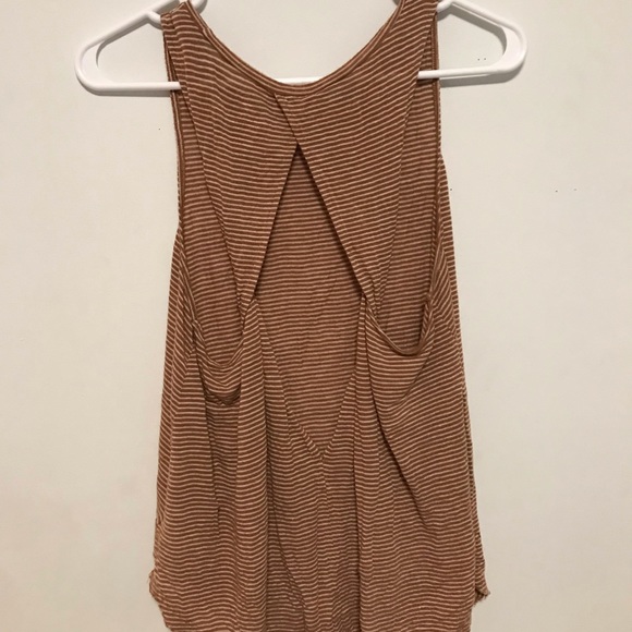 Open back American eagle tank top - Picture 2 of 4